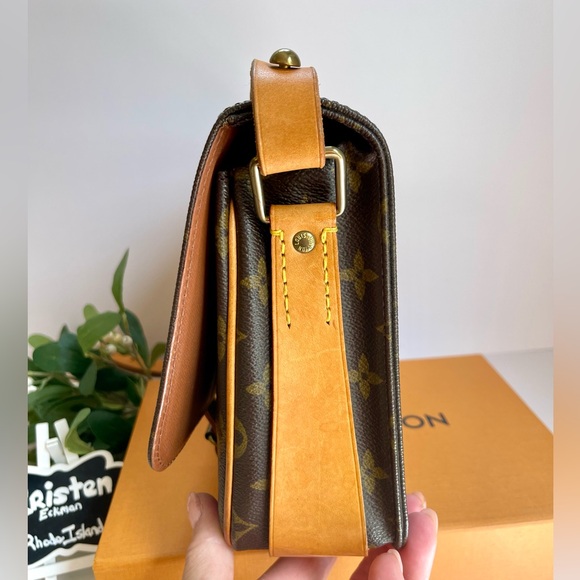 Louis Vuitton Cartouchiere MM - Picture 4 of 15